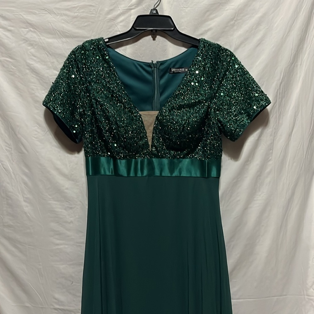 Dark green mother of the bride dress.